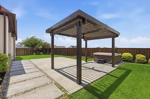 1713 Roundtree Cir E, Fort Worth, TX 76008 - Photo 34
