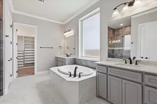 1713 Roundtree Cir E, Fort Worth, TX 76008 - Photo 20