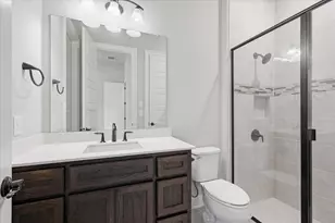 1713 Roundtree Cir E, Fort Worth, TX 76008 - Photo 16