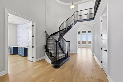 1713 Roundtree Circle E, Fort Worth, TX 76008 - Photo 4