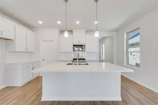 141 Bable Run Dr, Little Elm, TX 75068 - Photo 2