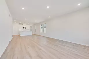 141 Bable Run Dr, Little Elm, TX 75068 - Photo 6