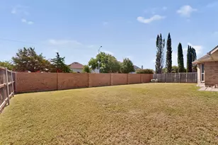 5720 Colorado Ct, Haltom City, TX 76137 - Photo 38