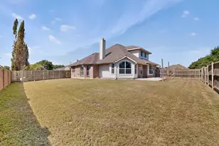 5720 Colorado Ct, Haltom City, TX 76137 - Photo 6
