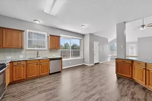 5720 Colorado Ct, Haltom City, TX 76137 - Photo 4