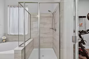 2814 Grand Lookout Ln, Arlington, TX 76001 - Photo 16