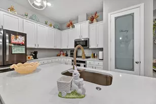 2814 Grand Lookout Ln, Arlington, TX 76001 - Photo 6