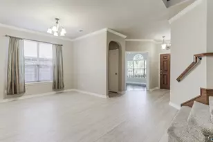 2812 N Gooseberry Dr, Plano, TX 75074 - Photo 4