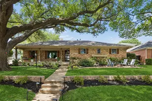 9605 Crestedge Dr, Dallas, TX 75238 - Photo 2