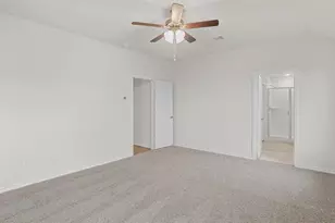 8422 Everly Dr, Garland, TX 75043 - Photo 16