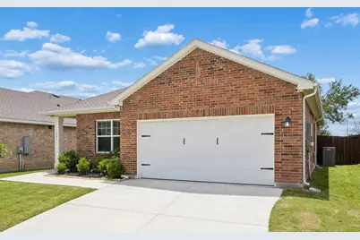1601 Shadow Hawk Drive, Fort Worth, TX 76052 - Photo 32