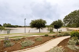 1010 Noble Ave, Carrollton, TX 75006 - Photo 12