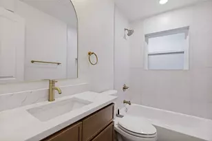 1010 Noble Ave, Carrollton, TX 75006 - Photo 10