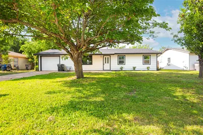 324 E Willow Lane, Princeton, TX 75407 - Photo 6