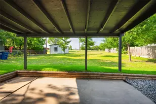 324 E Willow Ln, Princeton, TX 75407 - Photo 26