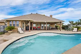7520 Muirfield Dr, Cleburne, TX 76033 - Photo 32