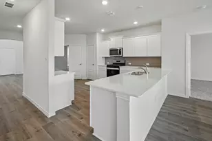 7081 Bison Creek Ln, Garland, TX 75043 - Photo 6