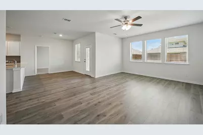 7081 Bison Creek Lane, Garland, TX 75043 - Photo 10