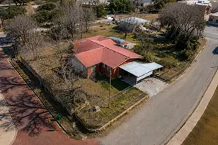 810 W Plummer St, Eastland, TX 76448 - Photo 12
