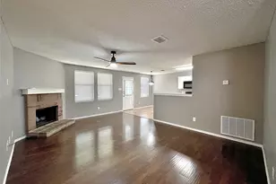1412 Anna Lea Ln, Burleson, TX 76028 - Photo 4
