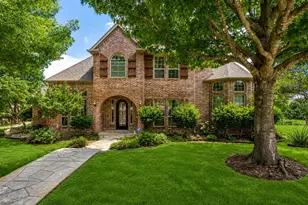 711 Flamingo Cir, Burleson, TX 76028 - Photo 1