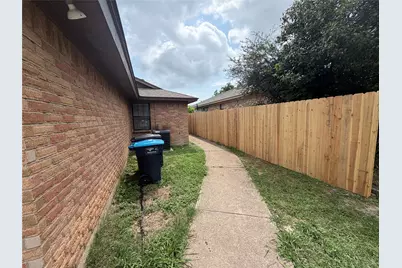 6311 Peggy Drive, Fort Worth, TX 76133 - Photo 2