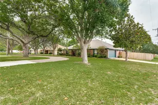 6231 N Ridge Rd, Fort Worth, TX 76135 - Photo 2