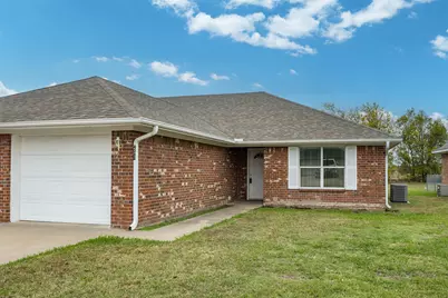 406 B Andrew Drive, Mabank, TX 75147 - Photo 2