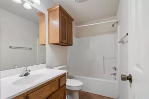 406 B Andrew Dr, Mabank, TX 75147 - Photo 12