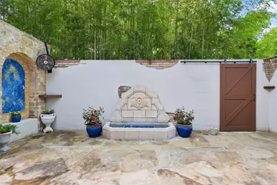 4656 Christopher Place, Dallas, TX 75204 - Photo 32
