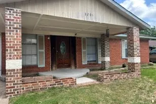 3201 Sanders Dr, Garland, TX 75042 - Photo 2