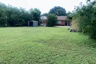 3201 Sanders Dr, Garland, TX 75042 - Photo 22