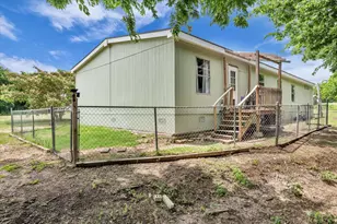 3615 Spring Valley Rd, Lorena, TX 76655 - Photo 32