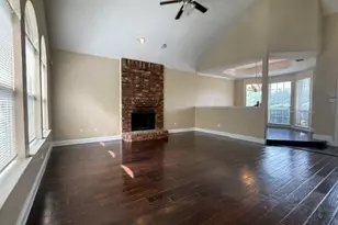 602 Thorton Ct, Cedar Hill, TX 75104 - Photo 2