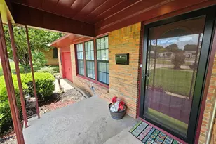 2023 E Illinois Ave, Dallas, TX 75216 - Photo 2