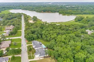 915 Waterloo Lake Dr, Denison, TX 75020 - Photo 2