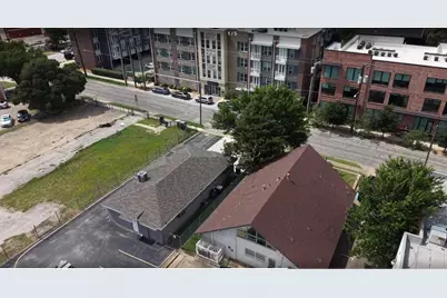 220 W 10th Street, Dallas, TX 75208 - Photo 2