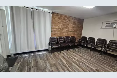 220 W 10th Street, Dallas, TX 75208 - Photo 12