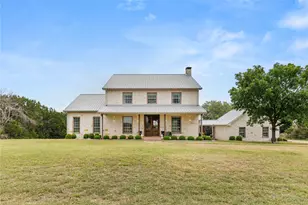 400 Kandus Cove, China Spring, TX 76633 - Photo 1