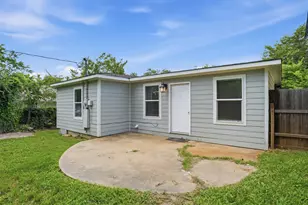 304 W Texas St, Denison, TX 75020 - Photo 22