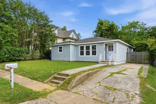 304 W Texas St, Denison, TX 75020 - Photo 1