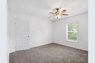 304 W Texas Street, Denison, TX 75020 - Photo 16