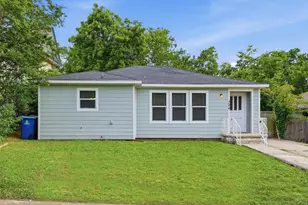 304 W Texas St, Denison, TX 75020 - Photo 2