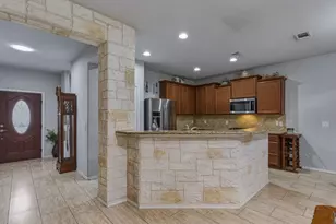 2204 Cane Hill Dr, Frisco, TX 75036 - Photo 2