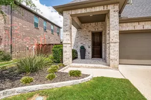 5825 Liberty Hill Dr, McKinney, TX 75070 - Photo 2