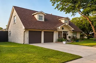 4001 Glenhaven Dr, Garland, TX 75042 - Photo 1
