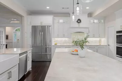 302 W Charlottesville Avenue, Colleyville, TX 76034 - Photo 4