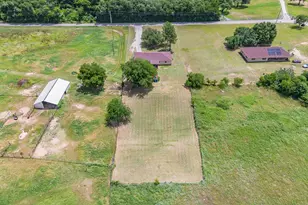350 S Pearson Ln, Azle, TX 76020 - Photo 36