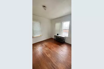 1428 E Garnett Street, Gainesville, TX 76240 - Photo 2