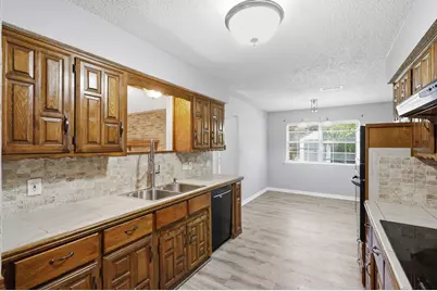 2202 Canyonwood Drive, Arlington, TX 76012 - Photo 8